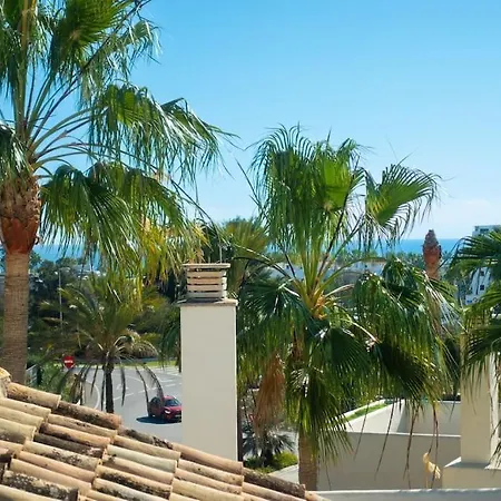 Apartment Stunning 2 Bd Townhouse By Hostlovers *