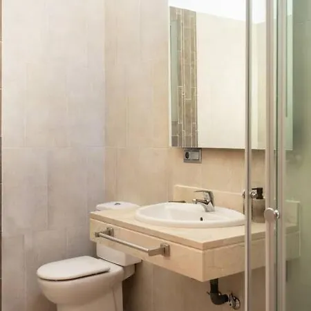 Stunning 2 Bd Townhouse By Hostlovers Estepona