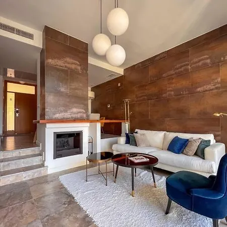 Stunning 2 Bd Townhouse By Hostlovers Estepona