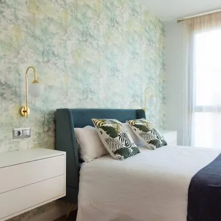 Apartment Stunning 2 Bd Townhouse By Hostlovers Estepona