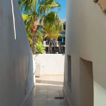 شقة Stunning 2 Bd Townhouse By Hostlovers إِستيبونا