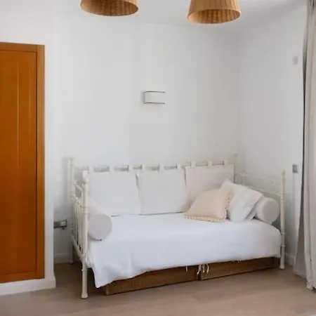 Stunning 2 Bd Townhouse By Hostlovers Apartment *