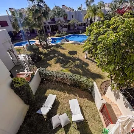 Stunning 2 Bd Townhouse By Hostlovers Apartment *